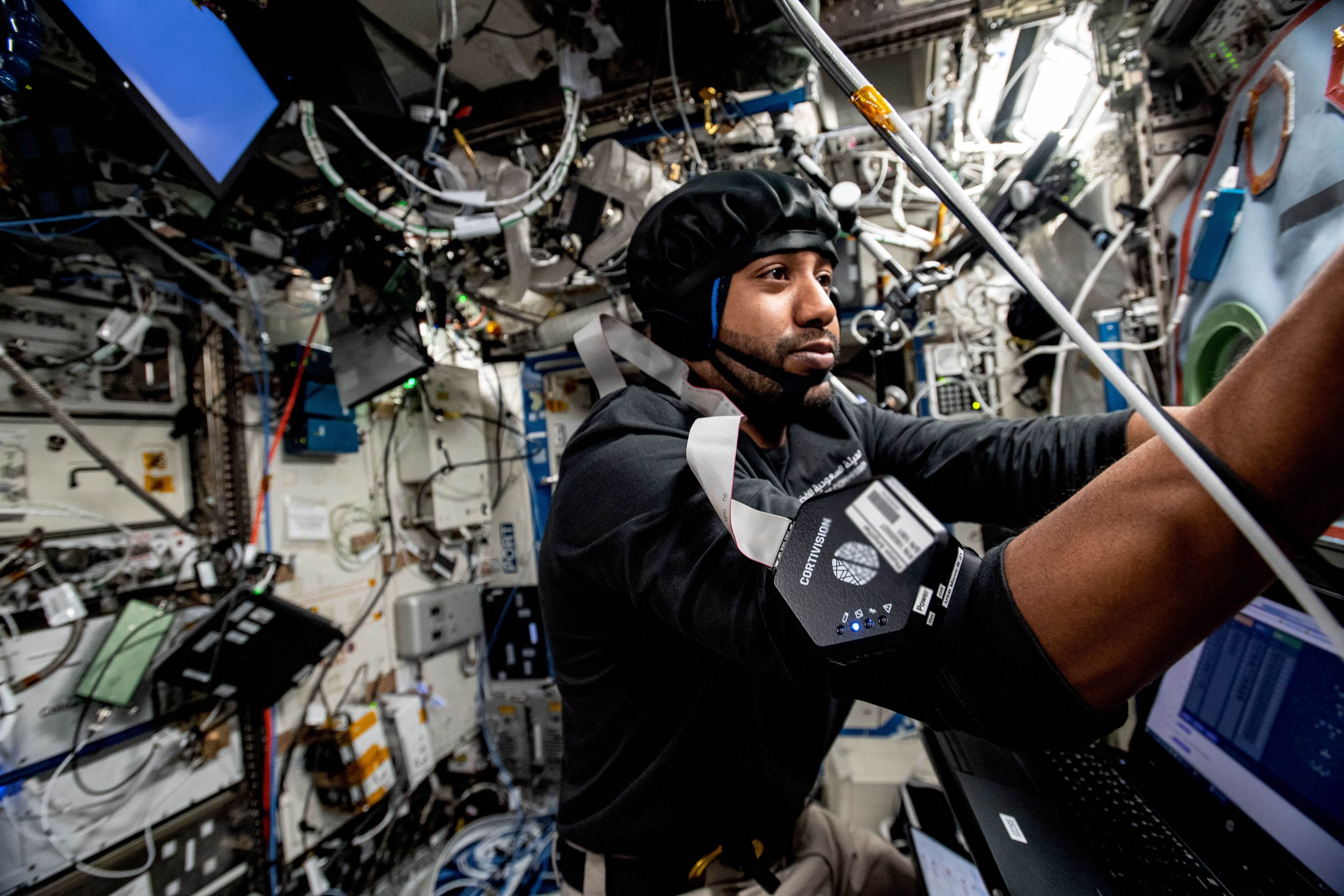 Watch astronauts from the Ax-2 mission performing fNIRS research on the ISS!